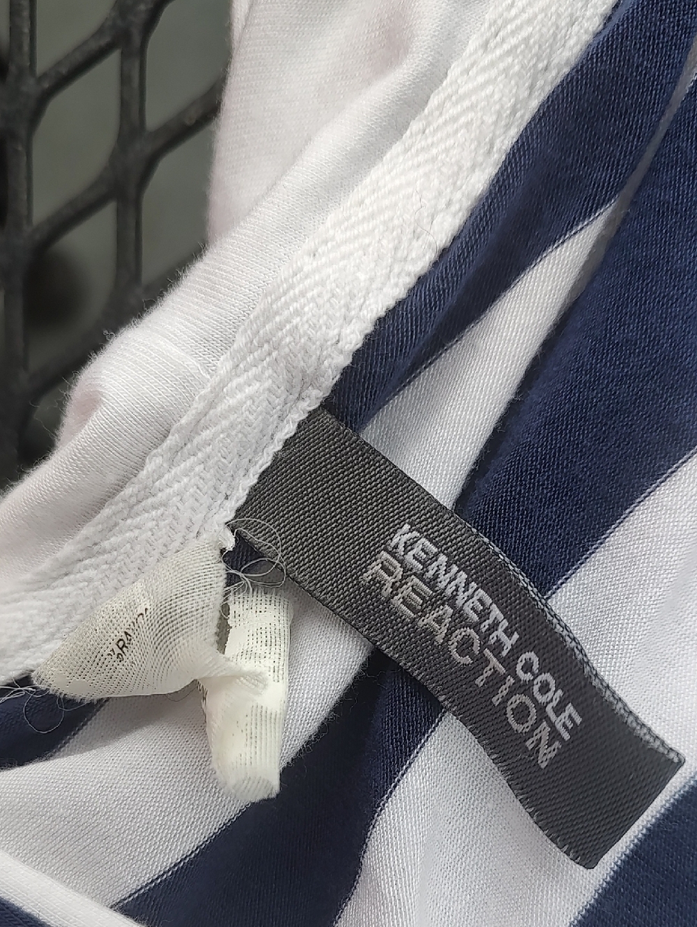 Kenneth Cole Reaction//Striped (Pool) Dress - Picture 10 of 11